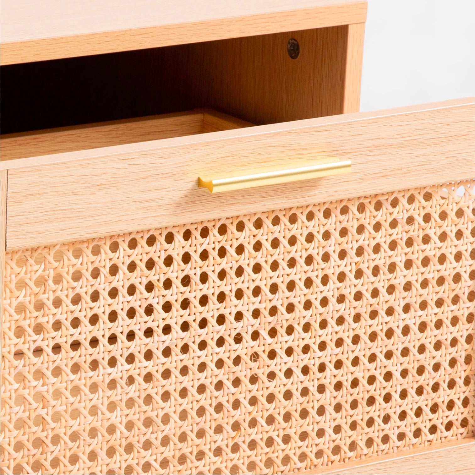 Mesa de Centro con rattan y madera