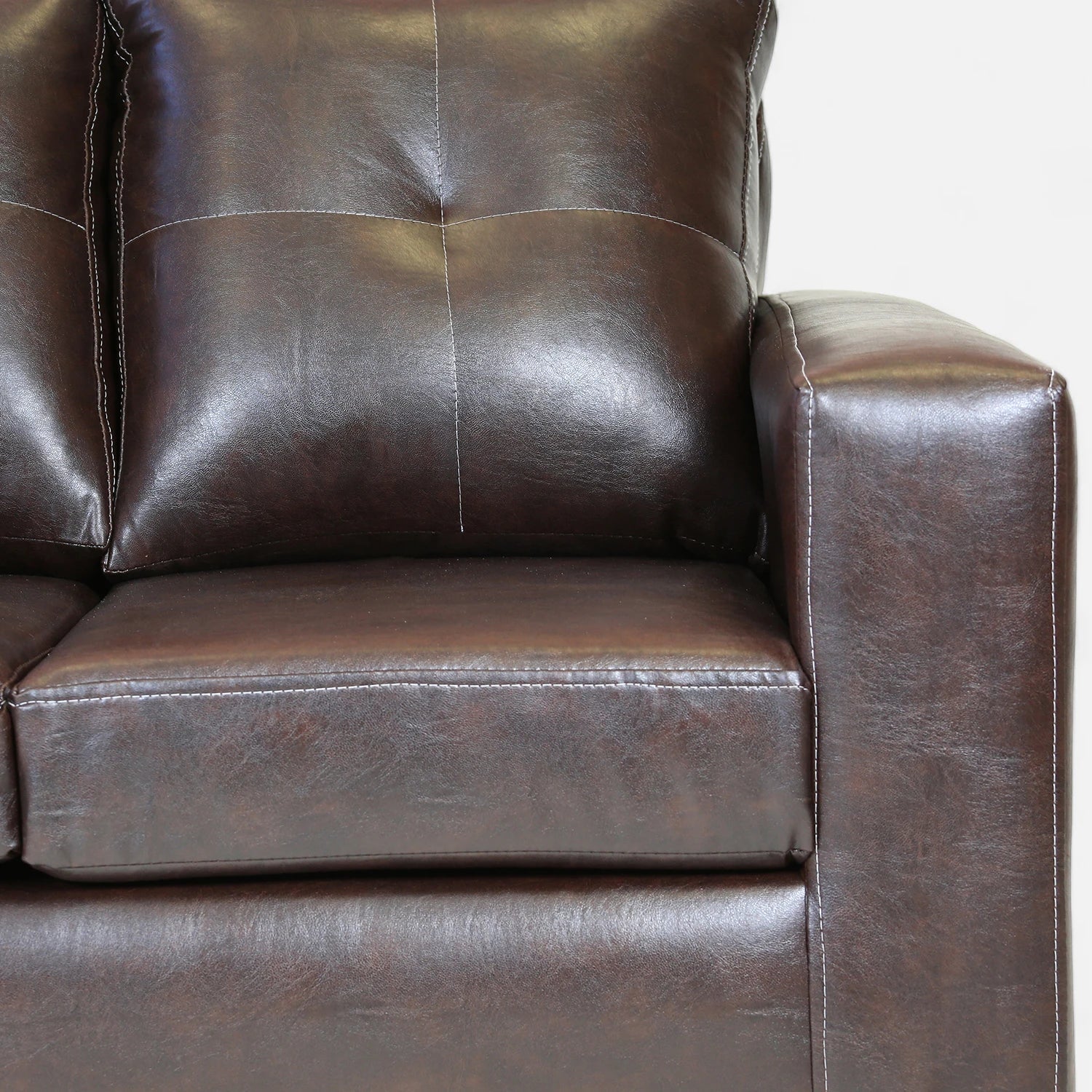 Living Emilia 3 Cuerpos Y 2 Poufs - Cuero Sintético Pu Café Moro