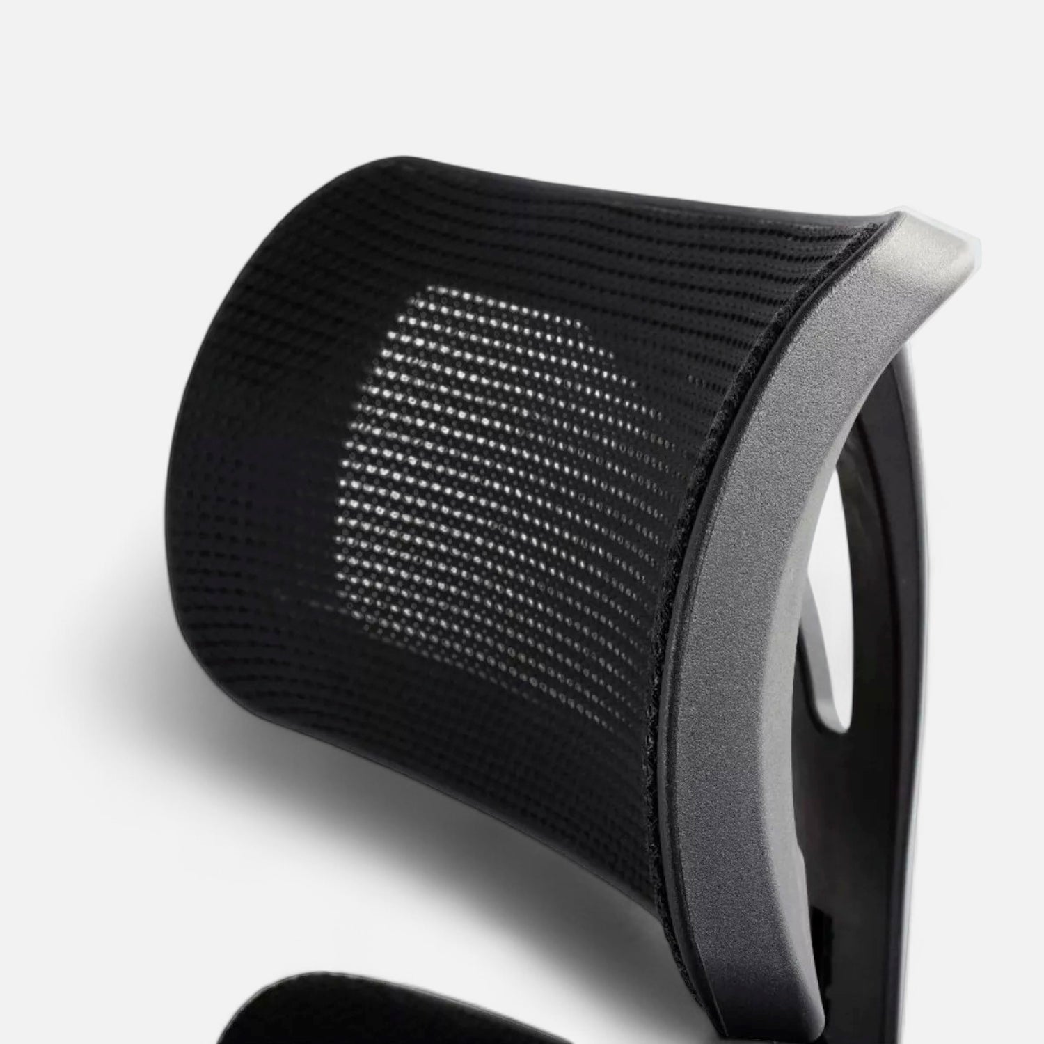 Silla de oficina mesh negra ejecutiva con apoyabrazos y cabeza