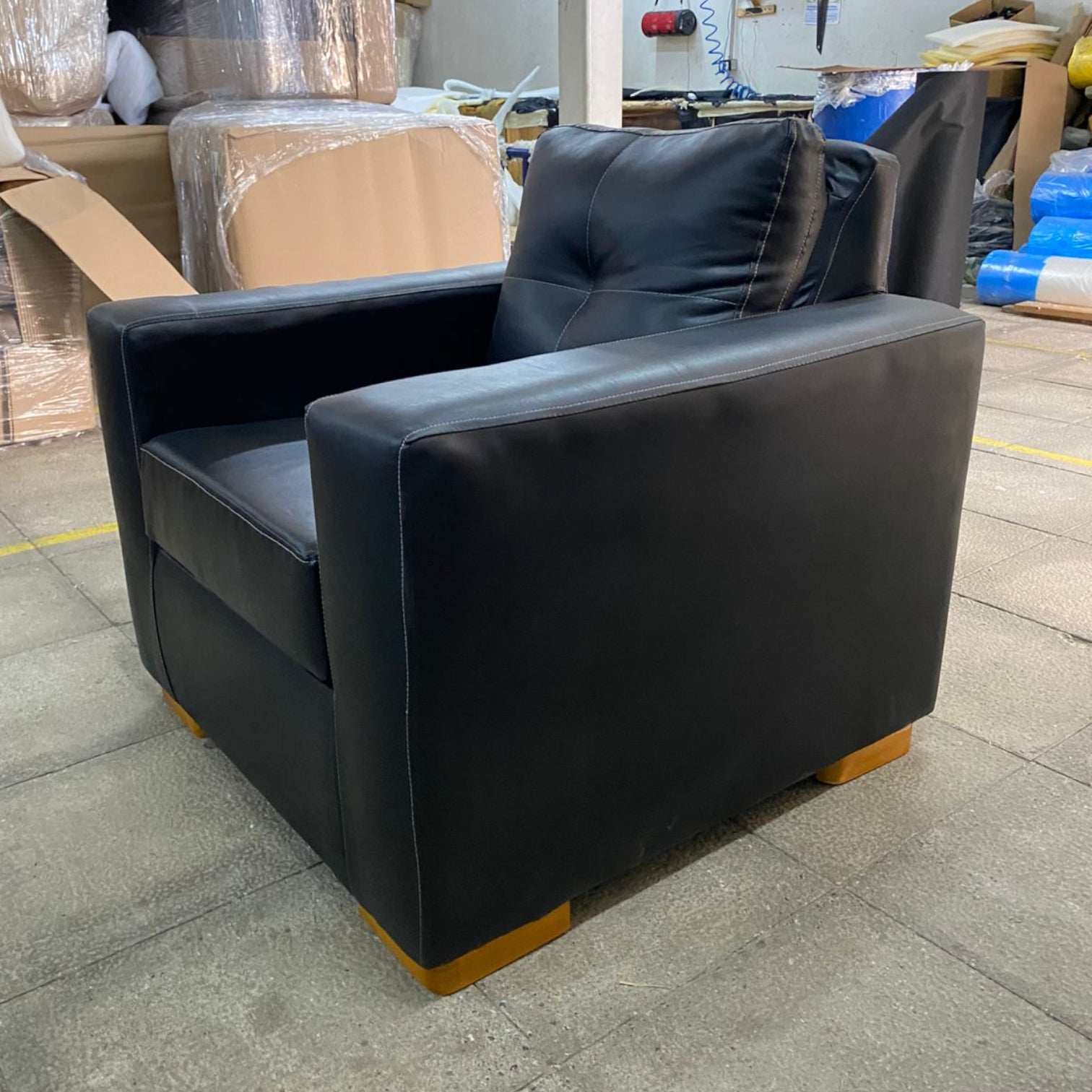 sofá - Patas de madera en forma de L | mueblesamerica.cl