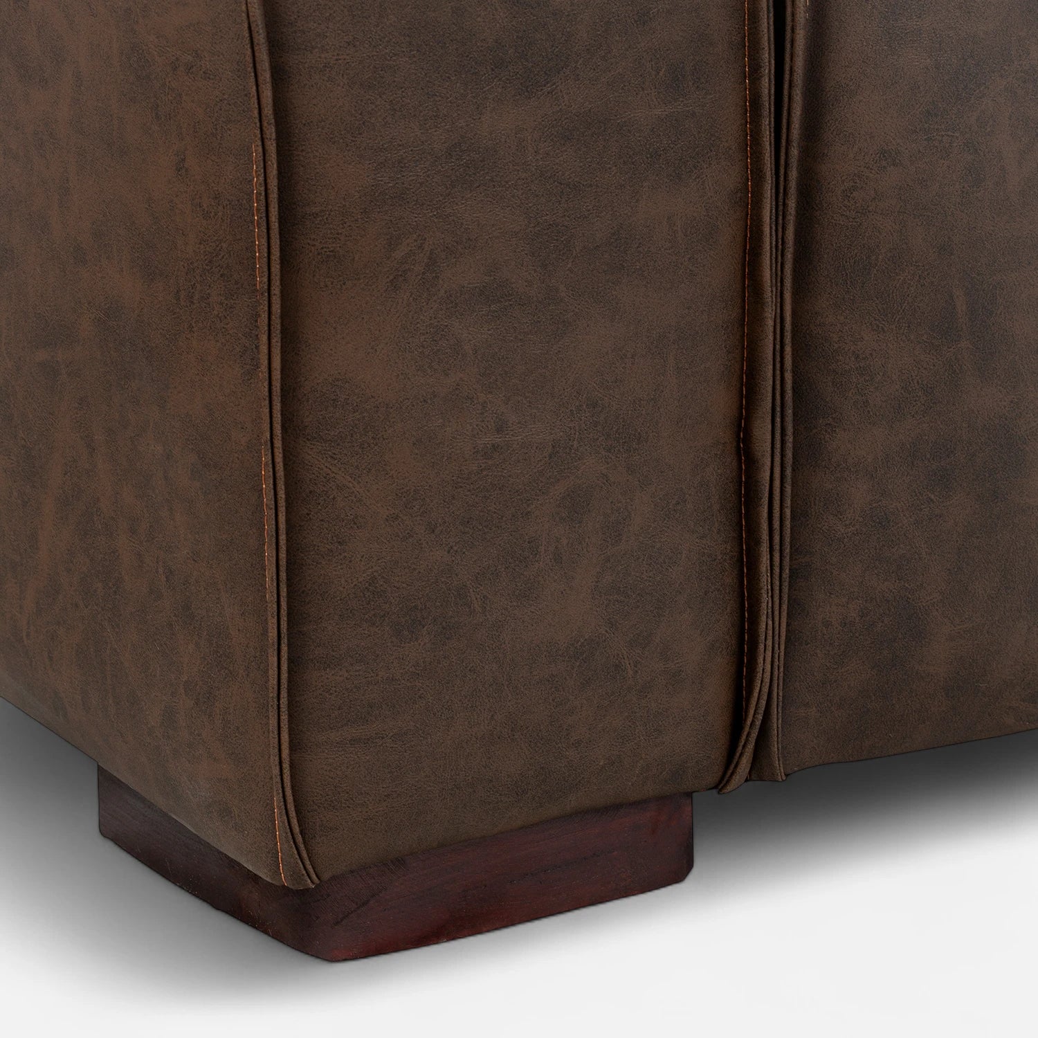 Sofá Modular 3 Cuerpos y 2 Poufs - Cuero Reconstituido Café