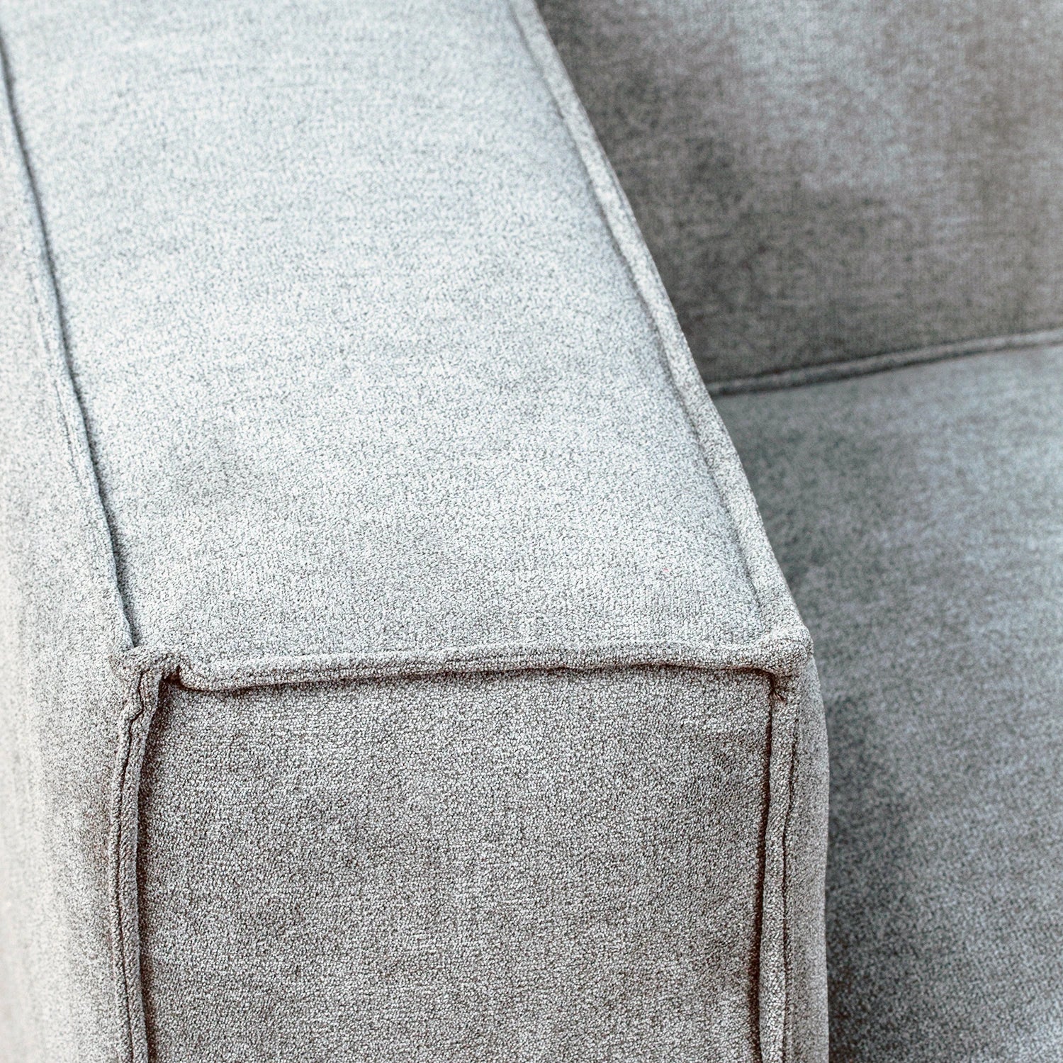 Sofá Modular 3 cuerpos y 2 Poufs  - Tela Lino Finesse Gris Claro